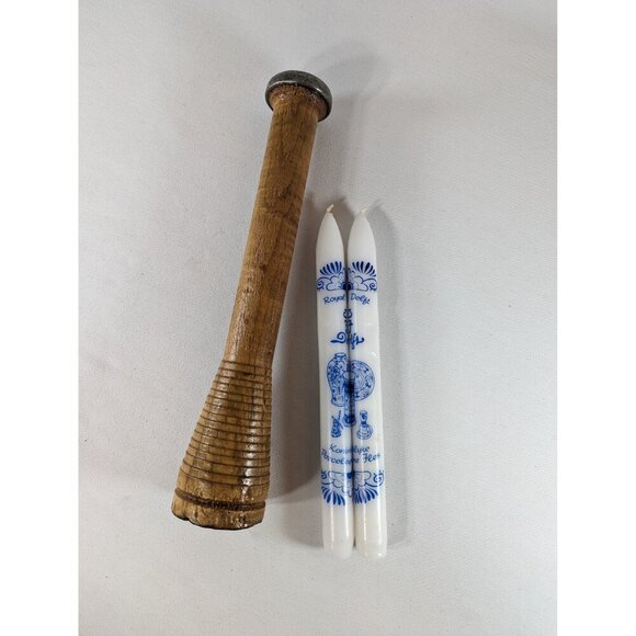Antique yarn bobbin candlestick holder + 2 Delft blue candles Porceleyne fles, - Picture 7 of 10